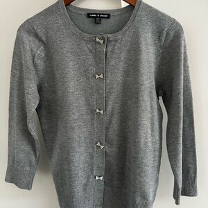 CABLE & GAUGE Grey Holiday Party Cropped Cardigan w/sparkly Bow Shaped Buttons s